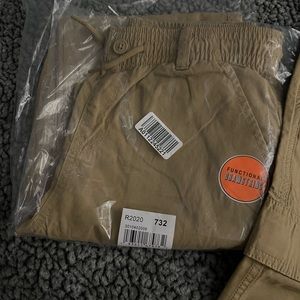 4 pairs of boys cargos brand new the children’s place